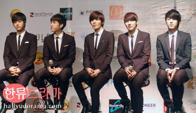 Infinite at the DKFC press conference