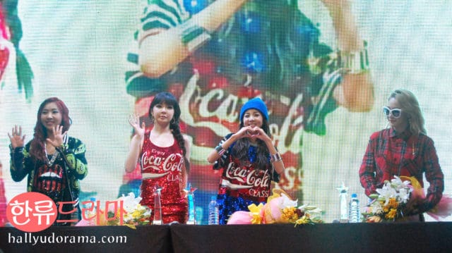 2ne1_presscon06