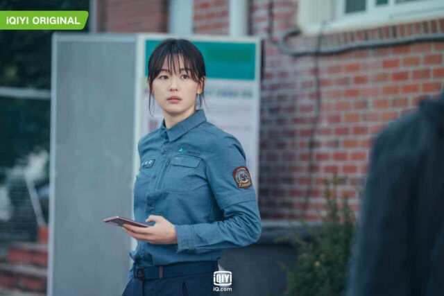 Gianna Jun as Seo Yi-gang